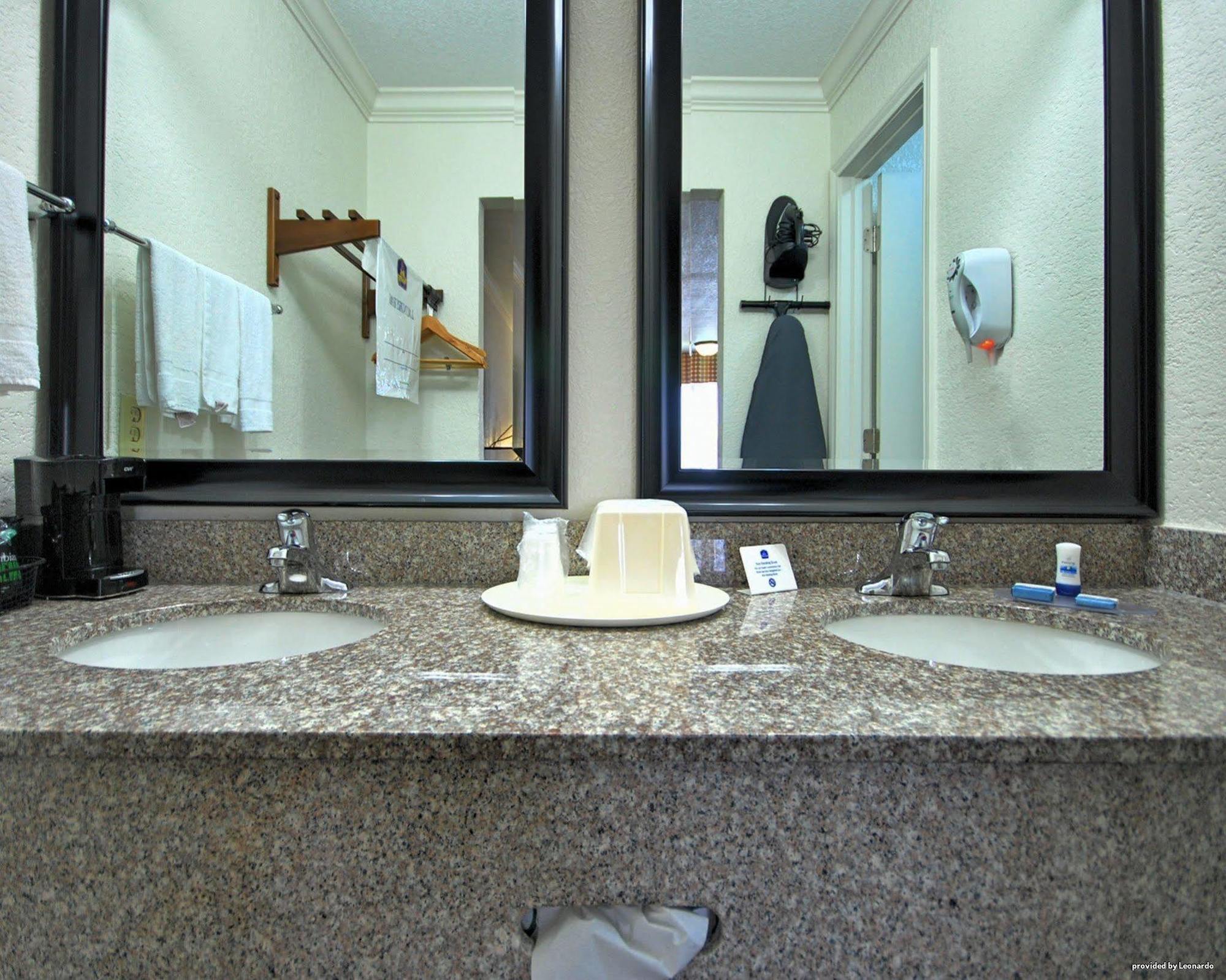Americas Best Value Inn קינגסוויל מראה חיצוני תמונה